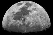 NASA observa a Lua e encontra uma nova cratera com 222 metros de di&acirc;metro