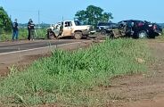 Colis&atilde;o entre caminhonetes deixa dois mortos na BR-262 em MS