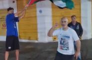 Com bandeira da Palestina, fam&iacute;lia comemora virada de Lula em Corumb&aacute;