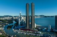 Enquanto maior pir&acirc;mide do mundo tem 138,8 metros, o maior pr&eacute;dio do Brasil tem mais que o dobro
