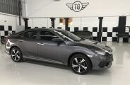 Novo Civic, vers&atilde;o Touring, agrada e pre&ccedil;o fica em R$ 124 mil