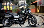 Triumph Street Scrambler mistura elementos cl&aacute;ssicos a uma cicl&iacute;stica singular