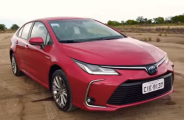 Novo Corolla &eacute; econ&ocirc;mico? Confira aqui vendo o v&iacute;deo