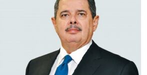 "É capaz dizer que está certo e quem discordar 'agente censura'"