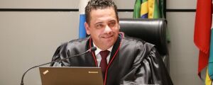 PF estranha compra de carrões e jet ski feitas por desembargador