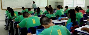 Surto de gripe leva MS a impor distanciamento e até uso de máscara em escolas públicas
