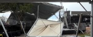 Chuva com vendaval derruba parte da estrutura na Expogrande; Veja v&iacute;deos
