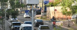 Ve&iacute;culo &eacute; autuado 51 vezes por excesso de velocidade em apenas 12 dias em Campo Grande