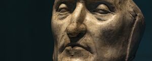 Dante Alighieri, A Divina Com&eacute;dia: "Muito pouco ama, quem com palavras pode expressar quanto ama"