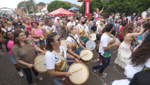 Confira o que abre e o que fecha nos dias de Carnaval