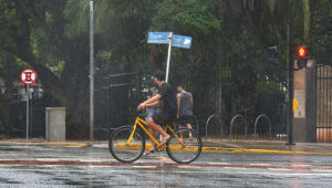 Chuvas intensas atingem MS e aliviam o calor durante o feriado