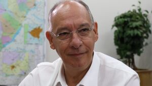 Ex-secret&aacute;rio de MS, H&eacute;lio Peluffo &eacute; internado ap&oacute;s apresentar arritmia card&iacute;aca
