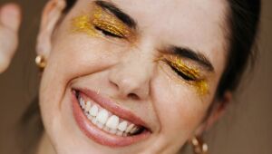 Confira os cuidados com a pele nos dias de folia 