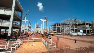 Prefeito de Inoc&ecirc;ncia pede socorro para resolver crise habitacional