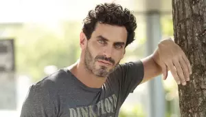 Entrevista exclusiva com o ator destaque em "Dona Beja" Nikolas Antunes