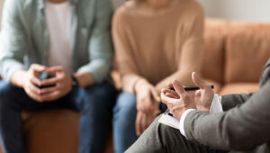 Estreia: Desatando N&oacute;s com a Dra. em psicologia Vanessa Abdo - Ela fala sobre Terapia de Casal