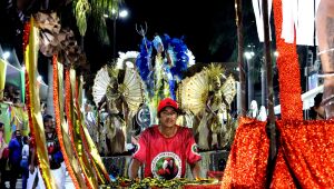 Mocidade da Nova Corumb&aacute; e Pesada na disputa pelo t&iacute;tulo do maior carnaval de MS