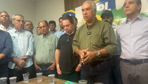 Azambuja filia cinco deputados ao PL e diz que eleger Fl&aacute;vio Bolsonaro &eacute; prioridade