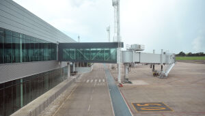 Novas pontes de embarque devem estrear amanh&atilde; no aeroporto da Capital