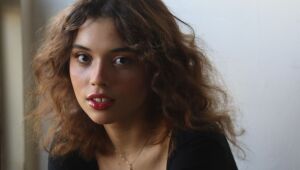 Entrevista exclusiva com a atriz Julia Lemos destaque no folhetim Global "A Nobreza do Amor"