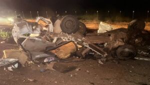 Ultrapassagem na 'rota do tr&aacute;fico' termina com dois mortos