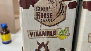 Veterin&aacute;ria influenciadora &eacute; presa por vender shampoo de cavalo como produto humano