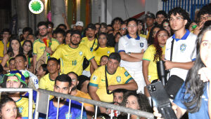 Mais de 1,3 mil torcedores acompanharam derrota do Brasil na Cidade da Copa