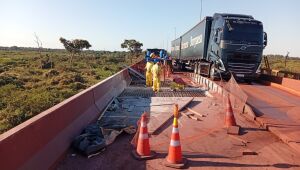 Ponte sobre o Rio Paraguai ficar&aacute; interditada por 2 horas no domingo