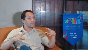 Itamar Vieira Junior defende literatura como instrumento de mem&oacute;ria, justi&ccedil;a e esperan&ccedil;a 