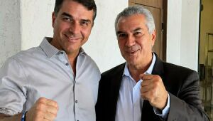 Reinaldo e Fl&aacute;vio Bolsonaro alinham estrat&eacute;gia eleitoral em reuni&atilde;o em Bras&iacute;lia