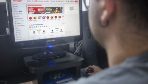 Viciada tem conta reativada 'sem explica&ccedil;&atilde;o' e perde R$ 550 mil em 4 meses