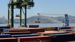 Balan&ccedil;a comercial tem super&aacute;vit de US$ 7,4 bilh&otilde;es em agosto