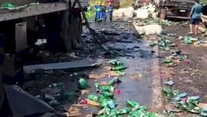 Duas pessoas morrem em colis&atilde;o entre carretas na BR-158 em MS