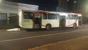 Motociclista morre ap&oacute;s ser atingido e arrastado por &ocirc;nibus em Campo Grande