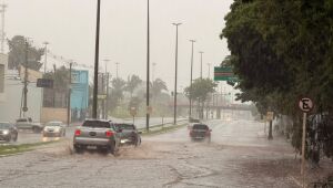Campo Grande deve ter novo fim de semana de chuva e temporais