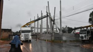 Estrutura de supermercado que matou dois funcion&aacute;rios volta a desabar em Campo Grande