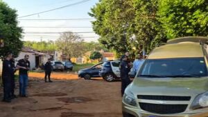 Homem &eacute; encontrado morto com marcas de facadas em rua de Campo Grande