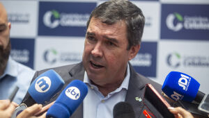 Riedel diz respeitar resultado das urnas, mas defende direito de Fl&aacute;vio questionar