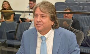 Vereadores tucanos d&atilde;o ultimato para sa&iacute;da de Caravina