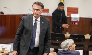 Bolsonaro admite ter mostrado minuta a chefe do Exército, mas nega ter tentado golpe