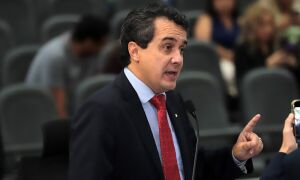 Chefe de gabinete de Vander pede puni&ccedil;&atilde;o de Landmark por trai&ccedil;&atilde;o na vota&ccedil;&atilde;o da Taxa do Lixo