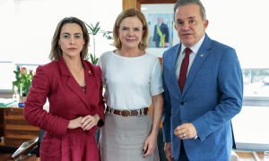 Com Gleisi, Vander e Soraya alinham parceria ao Senado em Mato Grosso do Sul