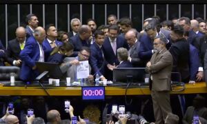 C&acirc;mara retoma nesta ter&ccedil;a julgamento que pode afastar Pollon