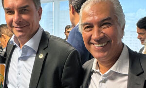 Azambuja confirma que Fl&aacute;vio Bolsonaro vem a Campo Grande na quinta-feira