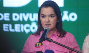 Justi&ccedil;a arquiva inqu&eacute;rito contra Adriane Lopes por fala sobre "centro de macumba"

