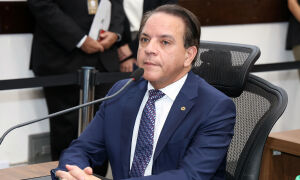 Deputado promete resposta firme ap&oacute;s ataques contra policiais em Corumb&aacute;