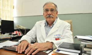 Dr. Luiz Ovando (PP-MS) segue 'ca&ccedil;ada' para suspender novos cursos de medicina