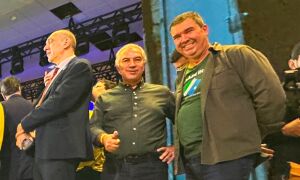 Autoridades de MS marcam presen&ccedil;a em candidatura &agrave; presid&ecirc;ncia de Fl&aacute;vio