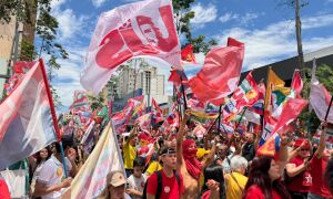 Apoiadores de Lula marcam forte presen&ccedil;a durante ato em Campo Grande