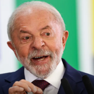 Lula defende agro nacional e pede que alemães não acreditem em 'mitos' sobre biocombustíveis